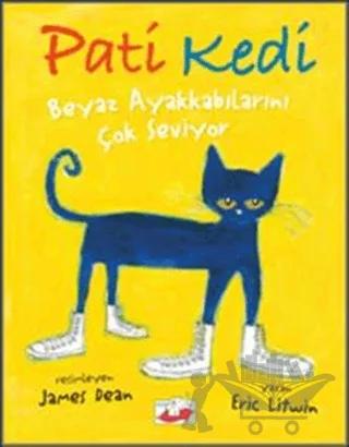 Pati Kedi Beyaz Ayakkabılarını Çok Seviyor